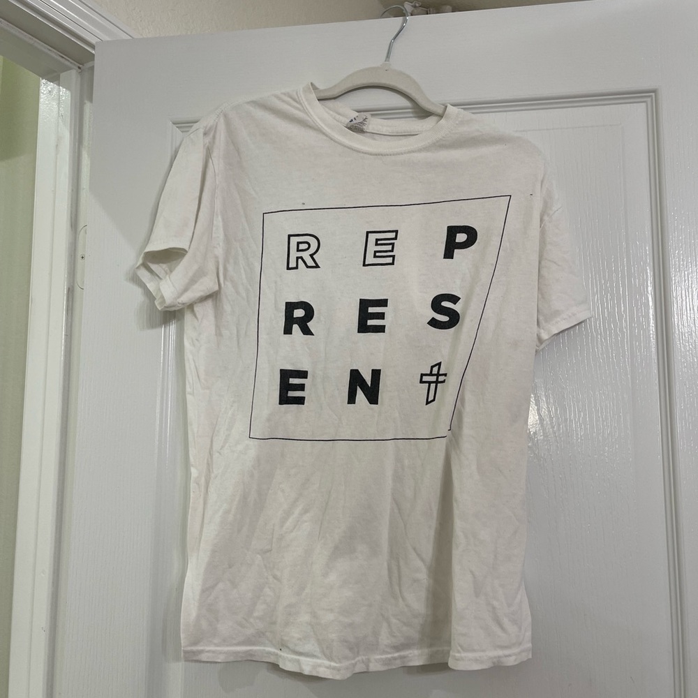 White t shirt